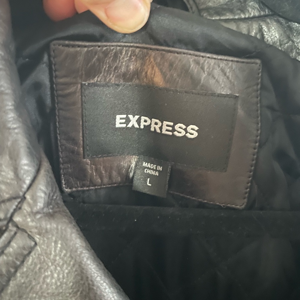 Express Genuine Women's Heavy Duty Sleek Black Leather Moto Jacket - Picture 7 of 7